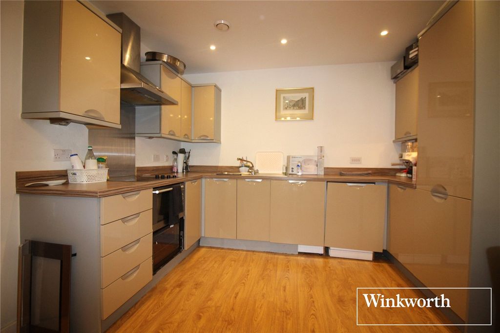 Property photo 3 of 8 Picture 3