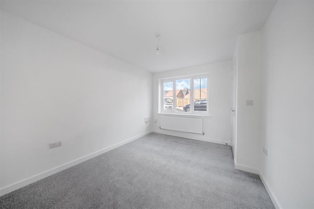 Property photo 3 of 7 1373870-10-68Ff69Ca6d130.Jpg