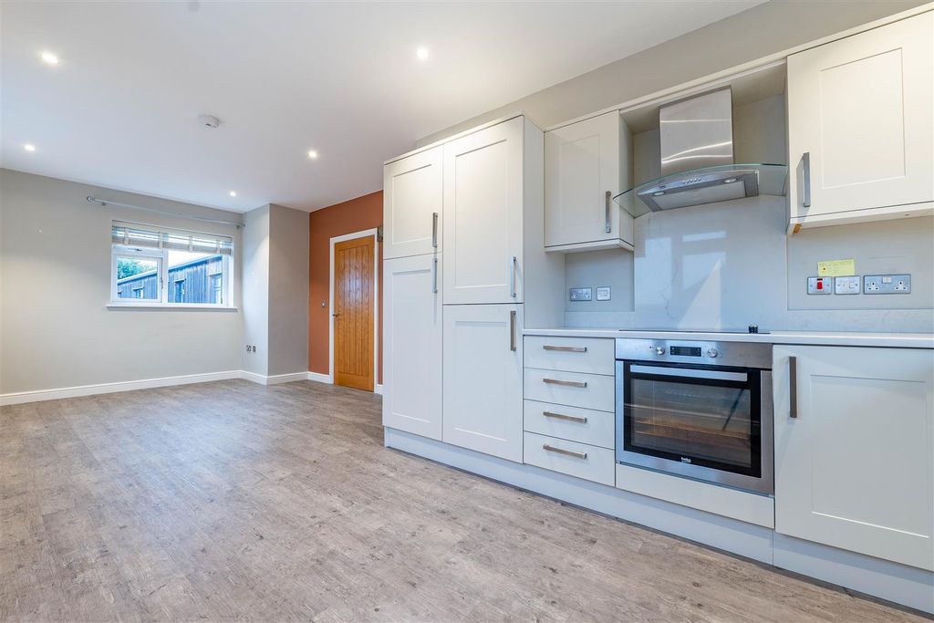 Property photo 3 of 14 Lounge/Diner/Kitchen