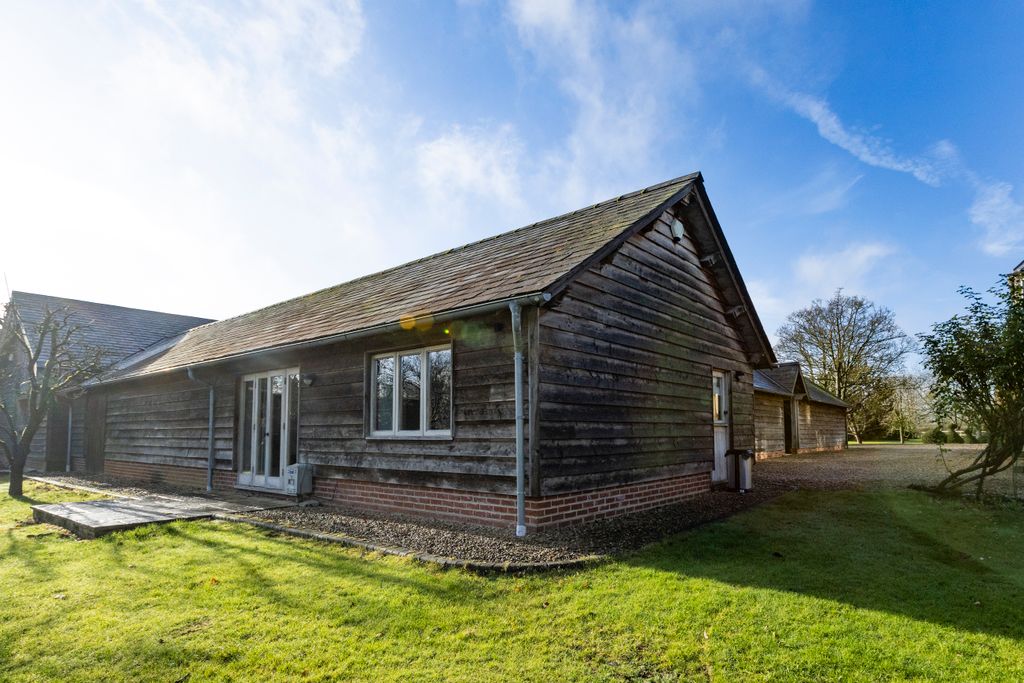 Property photo 1 of 30