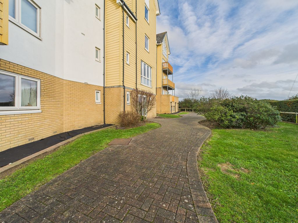 Property photo 3 of 13