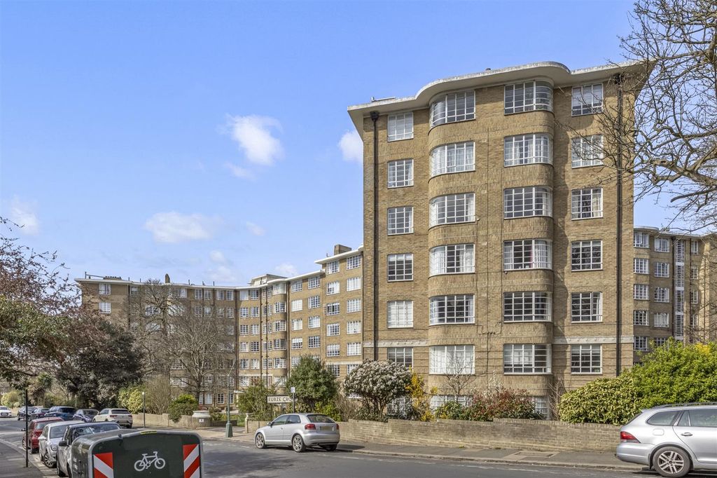 Property photo 1 of 13 Furze Hill, Furze Croft