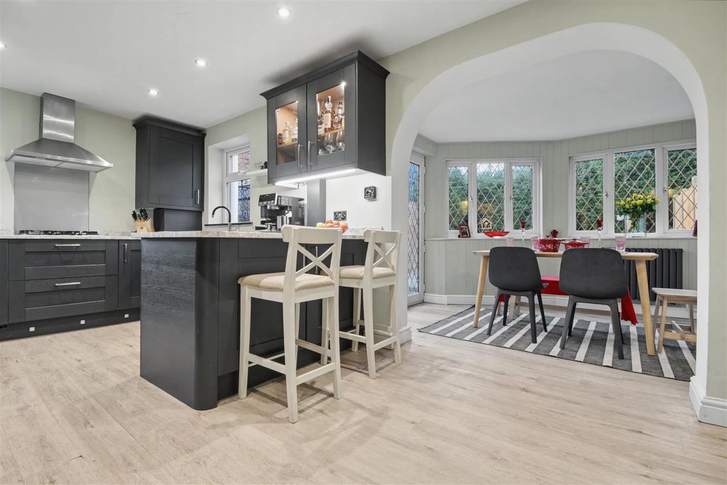 Property photo 2 of 31 Kitchen Diner