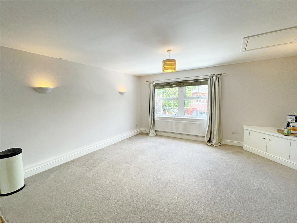 Property photo 3 of 11 Img_9511.Jpg