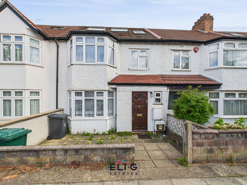 Property photo 1 of 18 Five Bed Loft & Ground Floor Extended Family Home