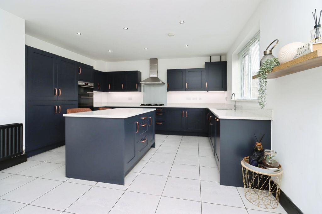 Property photo 2 of 24 Img_0012