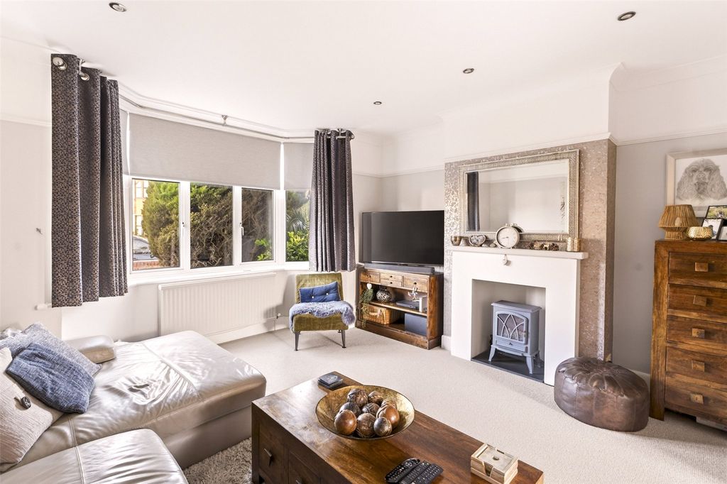 Property photo 3 of 26 Picture No. 28