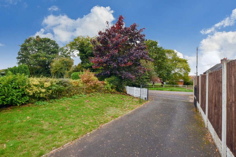 Property photo 2 of 19 Front Outlook