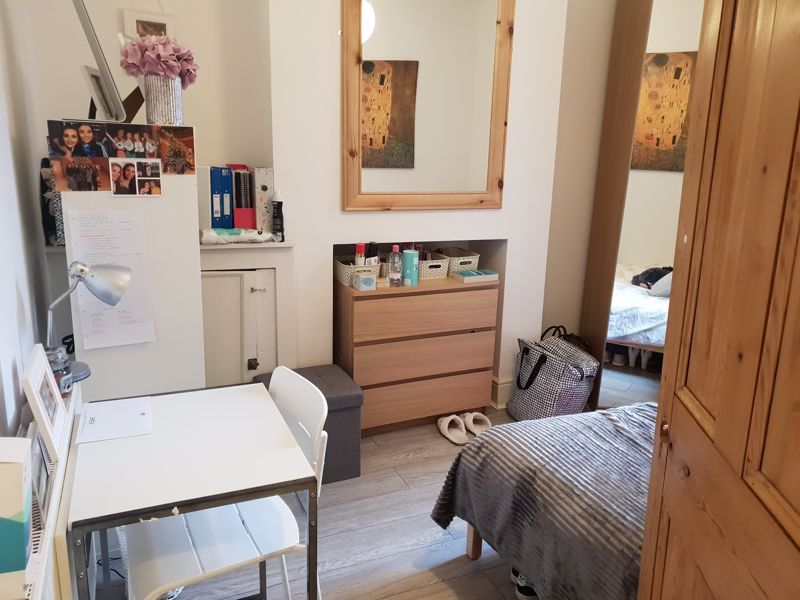 Property photo 3 of 11 Photo 1