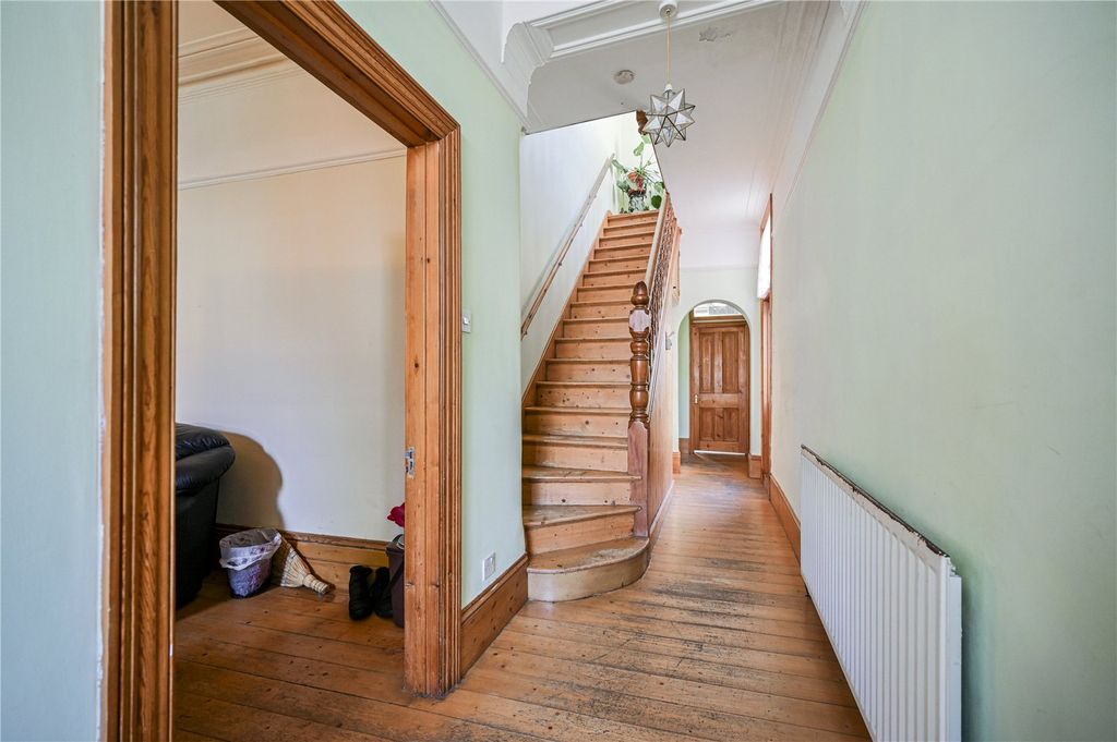 Property photo 2 of 14 Picture No. 02