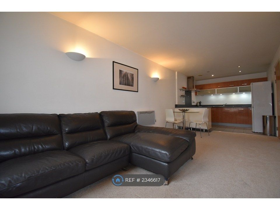 Property photo 3 of 17 Living/Dining/Kitchen