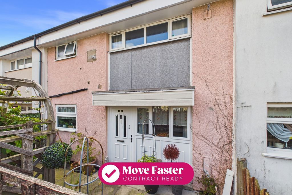 Property photo 1 of 12 4958741