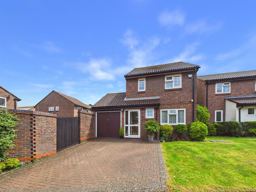 Property photo 1 of 30 Cam01563G0-Pr0259-Still033.Jpg