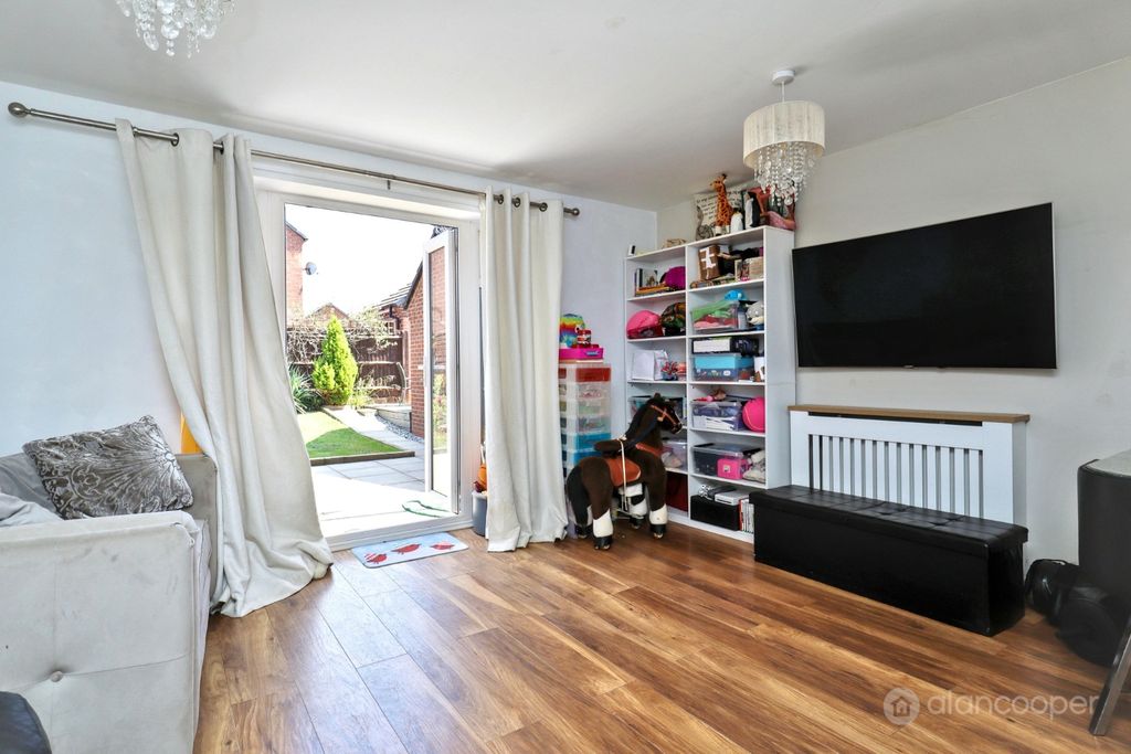Property photo 3 of 27 5254135
