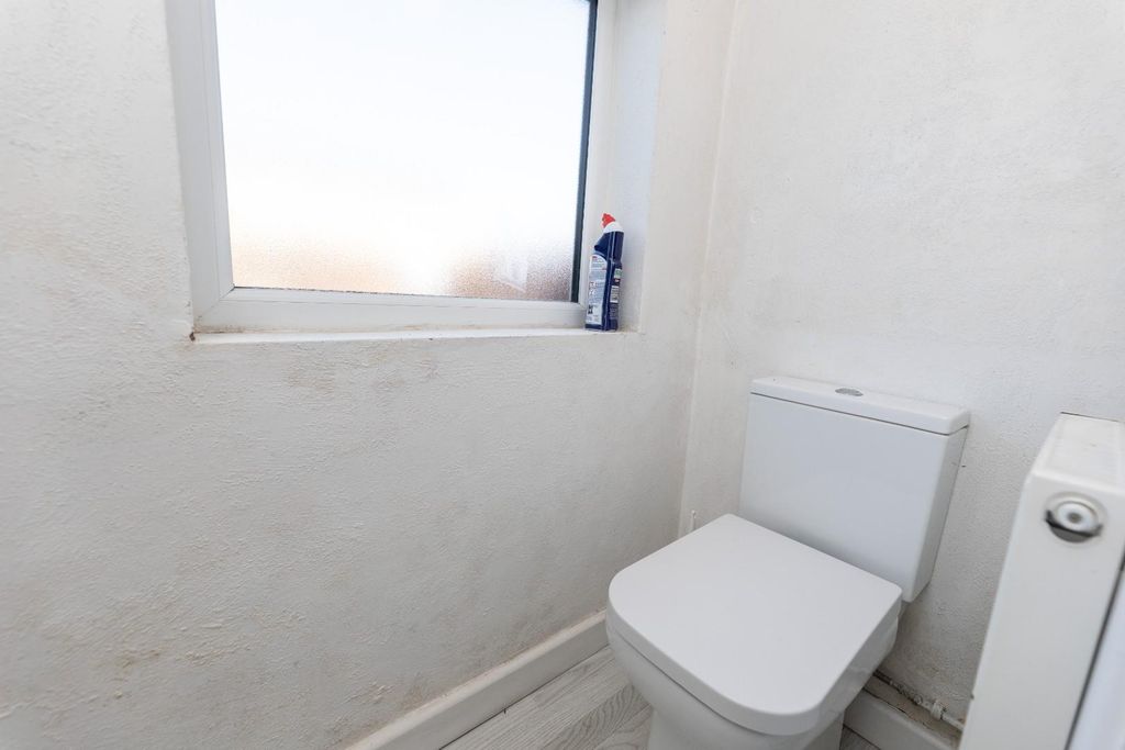 Property photo 3 of 11 5C5A7512.Jpg