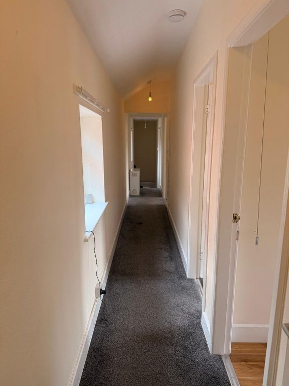 Property photo 2 of 12 Hallway