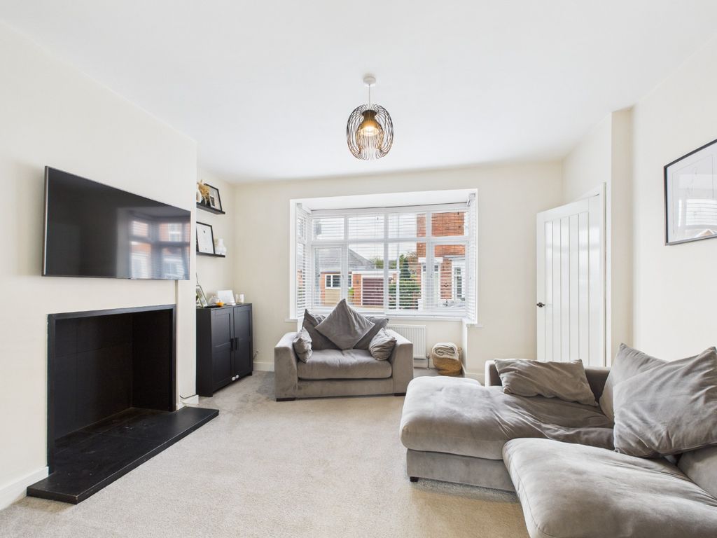 Property photo 2 of 23 4609376