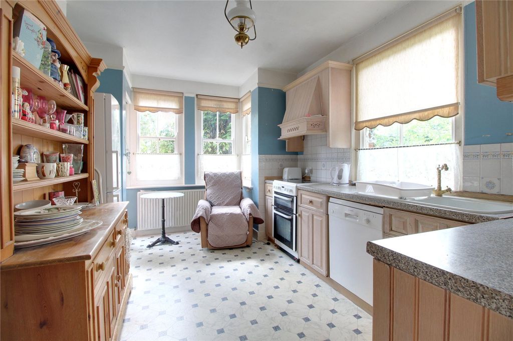 Property photo 3 of 16 Picture No. 05