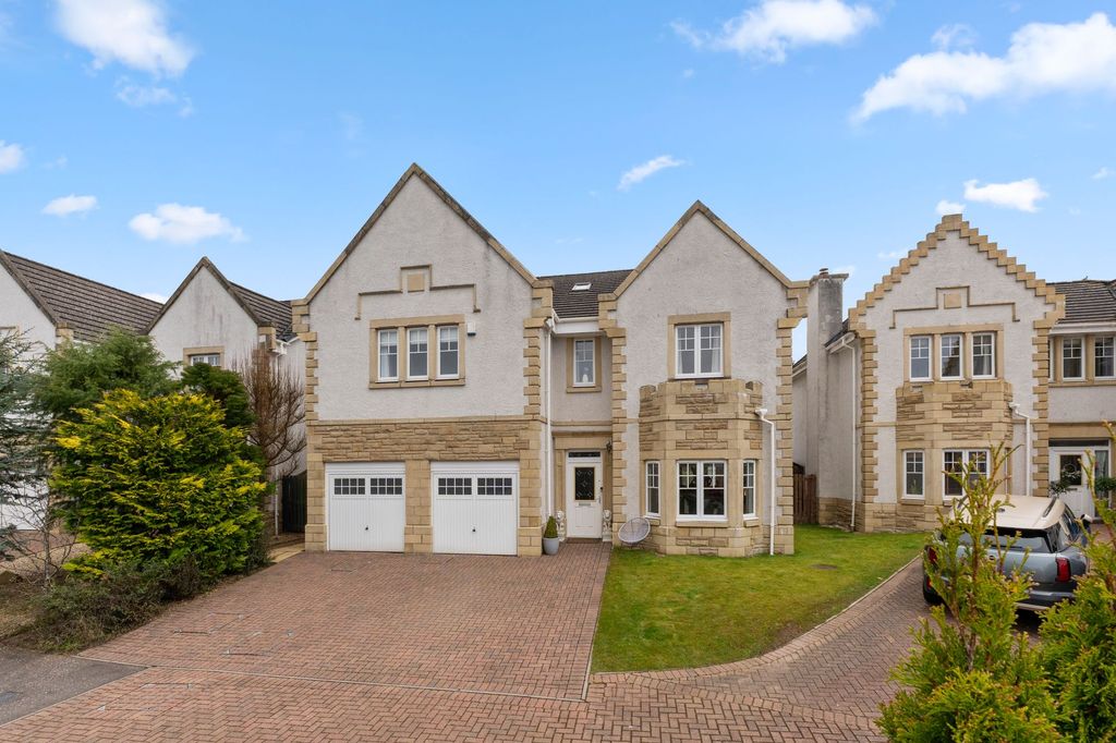 Property photo 1 of 51