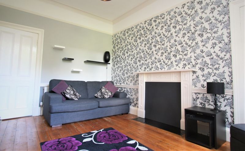 Property photo 3 of 9 Photo 8