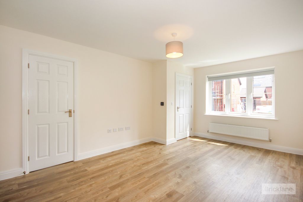Property photo 3 of 13 Image