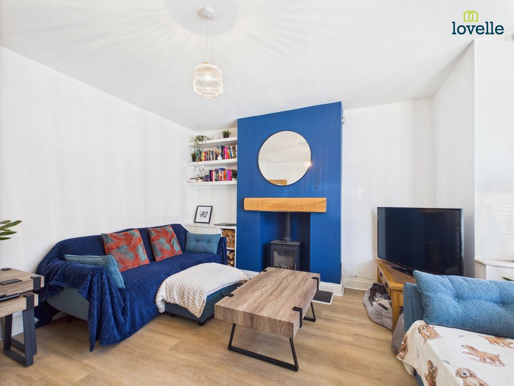 Property photo 3 of 15