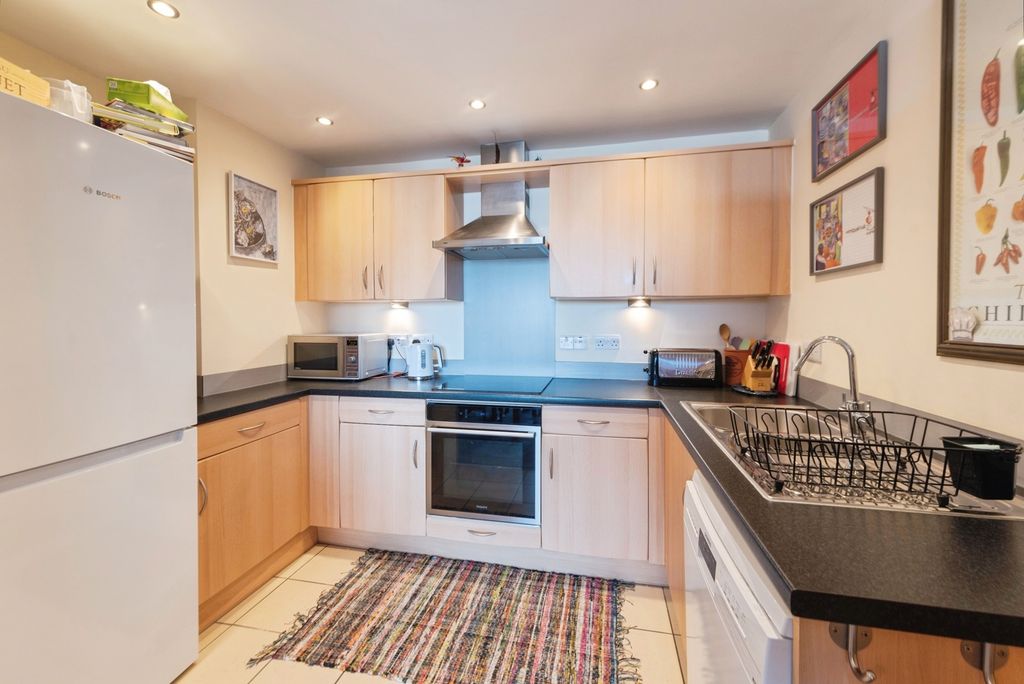 Property photo 3 of 17 Pbox-Img.Jpg