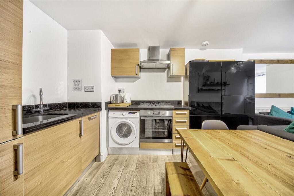 Property photo 3 of 10