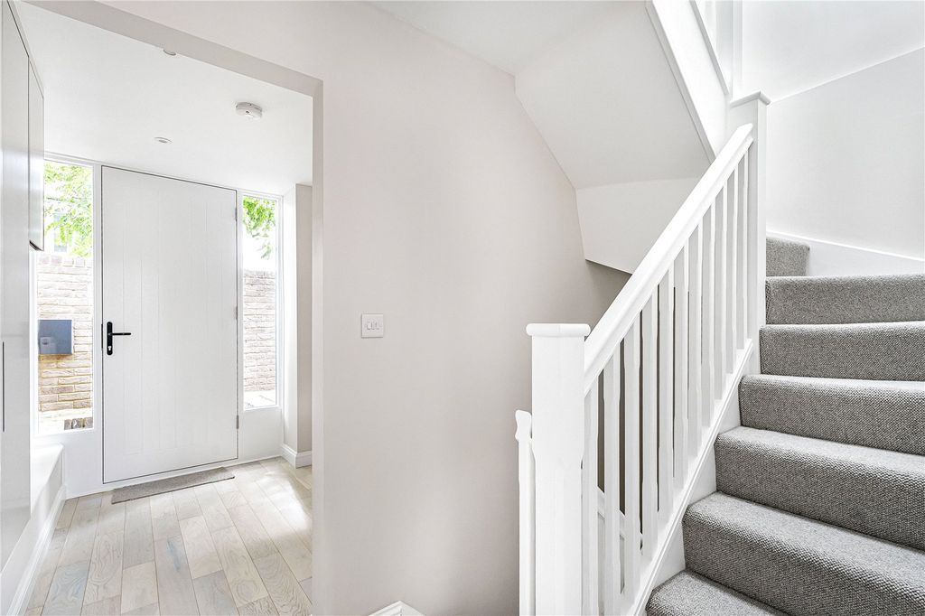 Property photo 3 of 7 Stairs