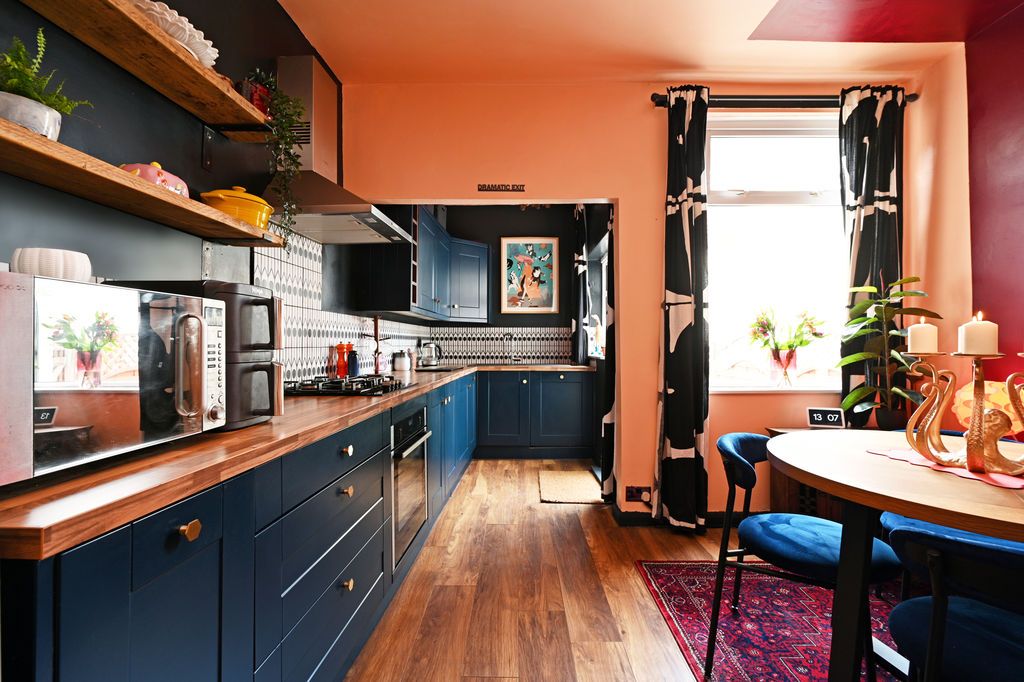 Property photo 1 of 28 Dining Kitchen