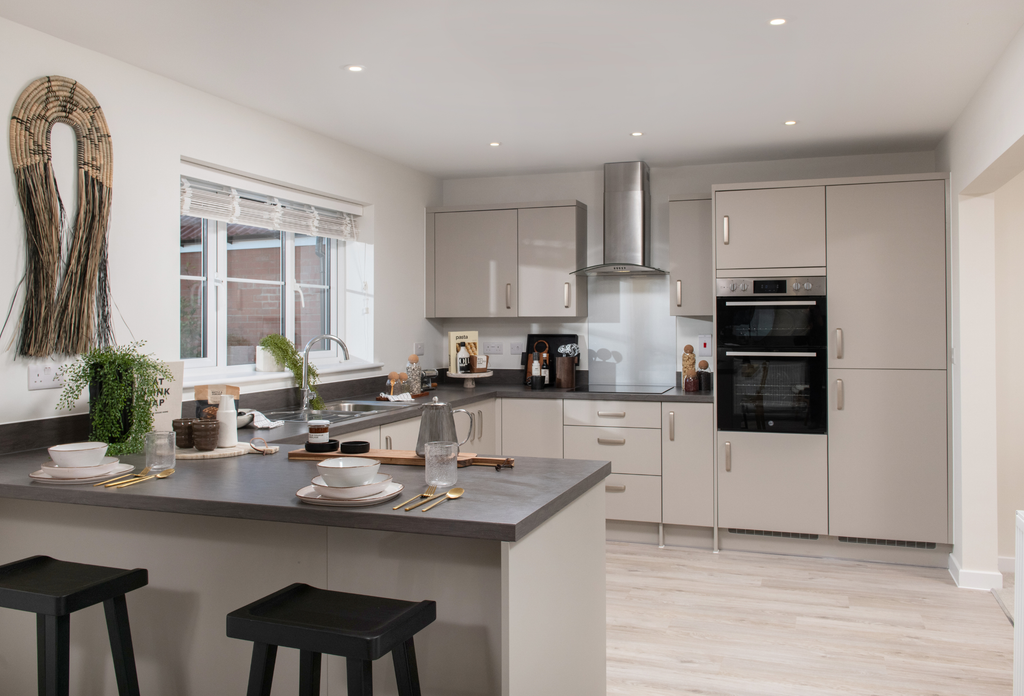 Property photo 2 of 11 Hazel-Kitchen
