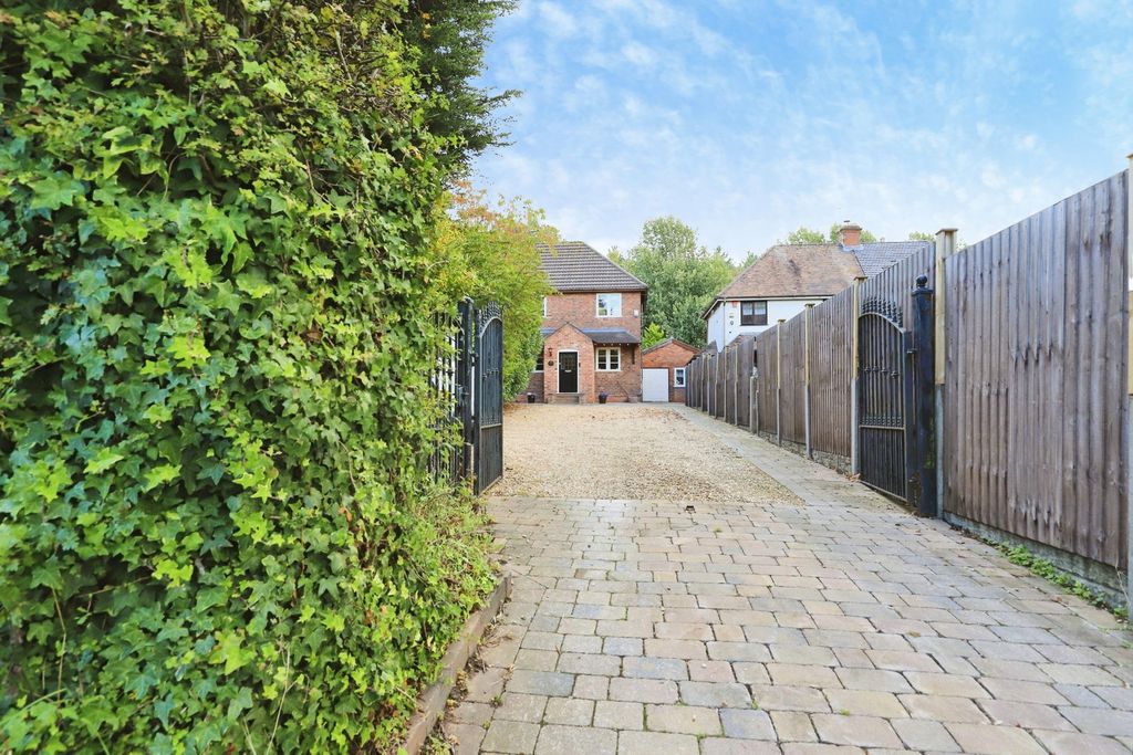 Property photo 1 of 48