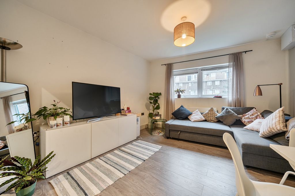 Property photo 3 of 14 Reception Room