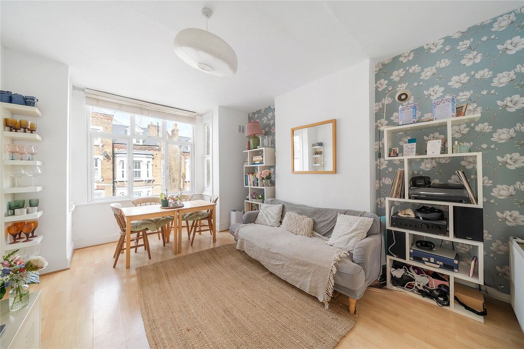 Property photo 1 of 14 Picture No. 04