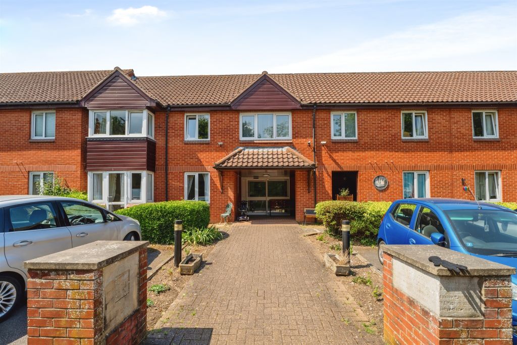 Property photo 1 of 17
