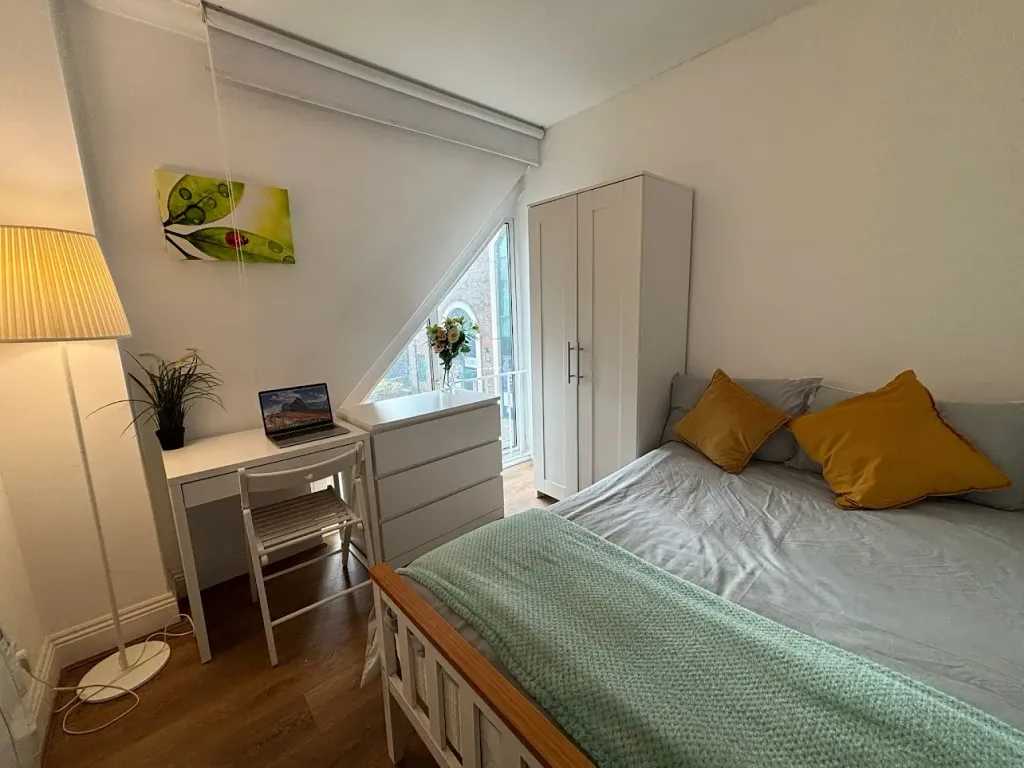 Property photo 1 of 4
