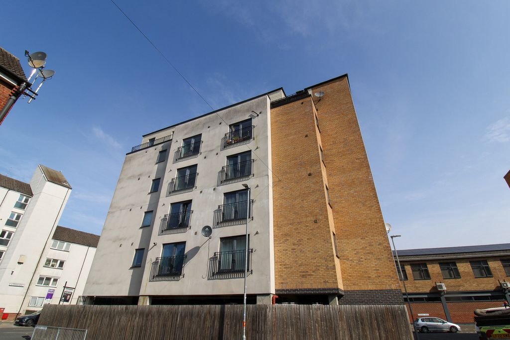Property photo 1 of 14