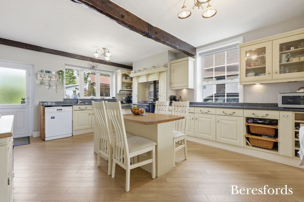 Property photo 3 of 29 Picture No. 07