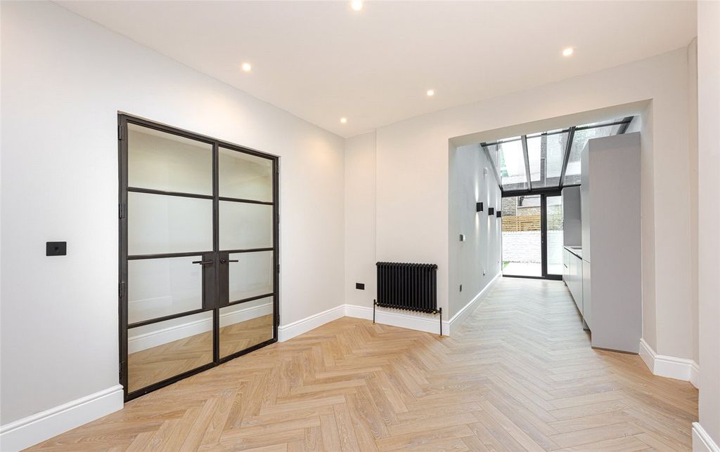 Property photo 2 of 12 Picture No. 06