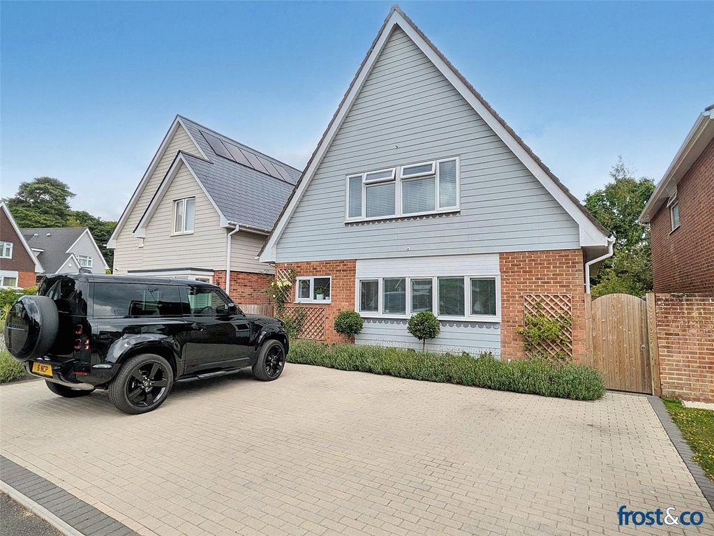 Property photo 1 of 13 Felton Road