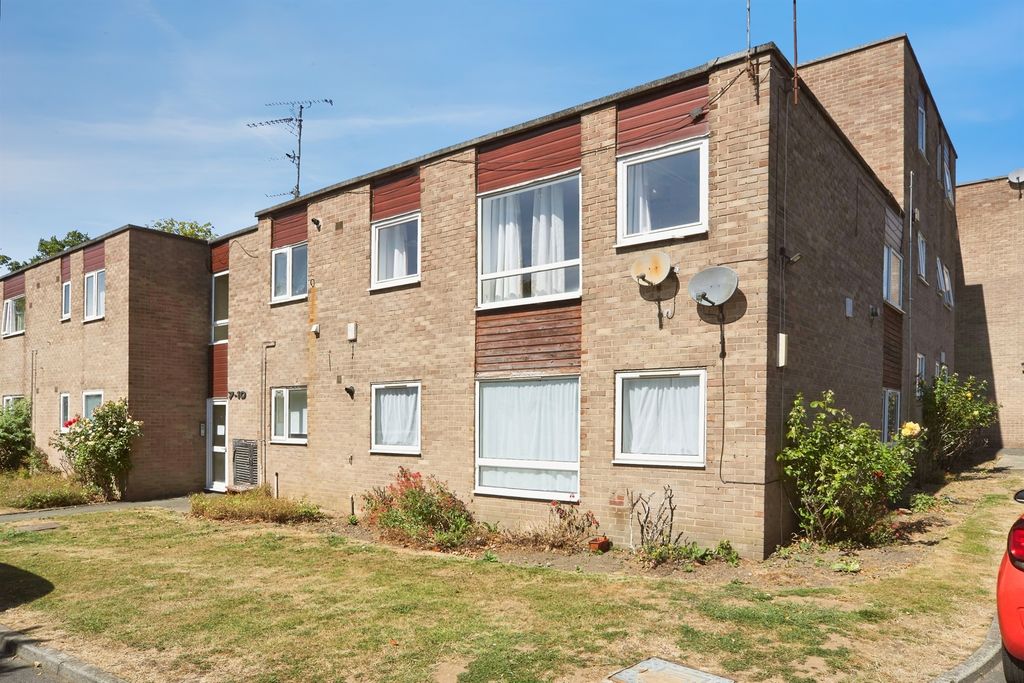 Property photo 1 of 12