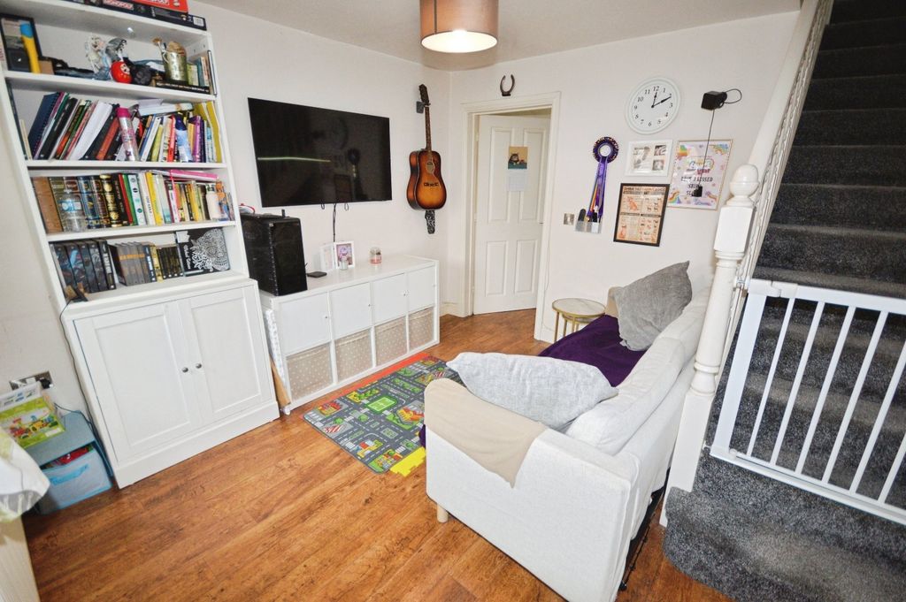 Property photo 2 of 18 Picture No. 02
