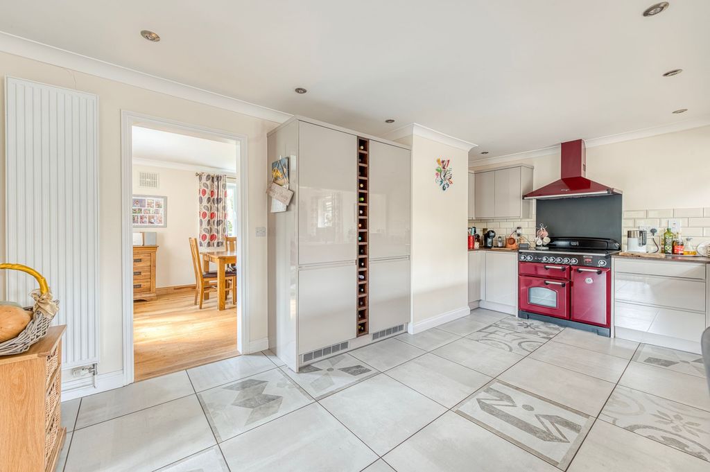 Property photo 3 of 22