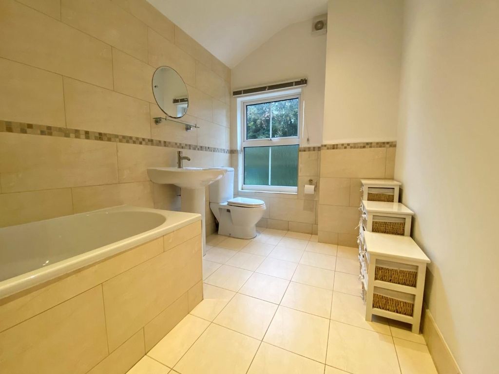 Property photo 2 of 10 Bathroom 2.Jpg
