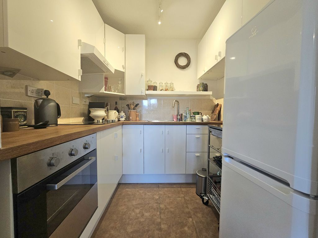 Property photo 2 of 7