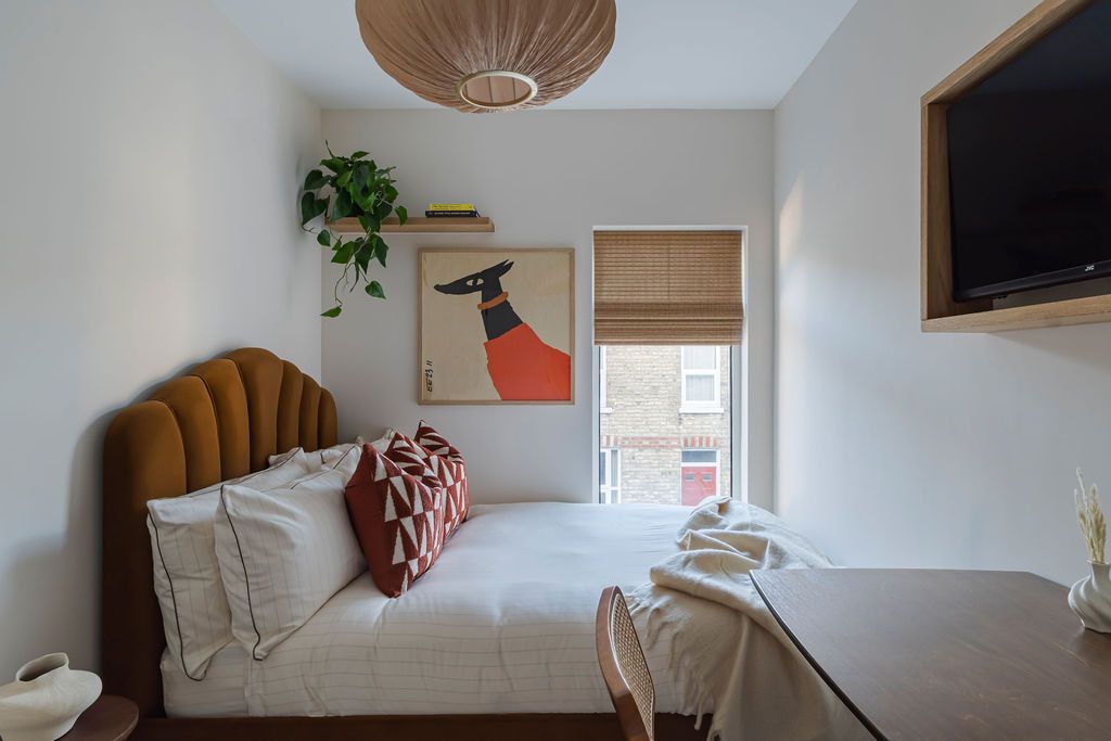 Property photo 3 of 8