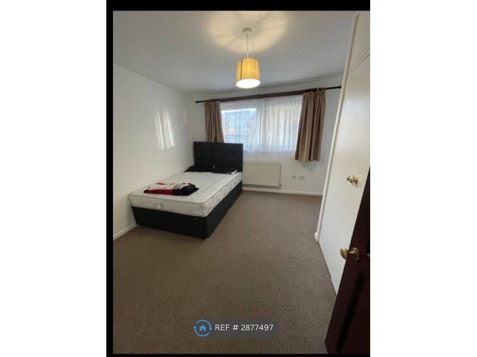 Property photo 1 of 2