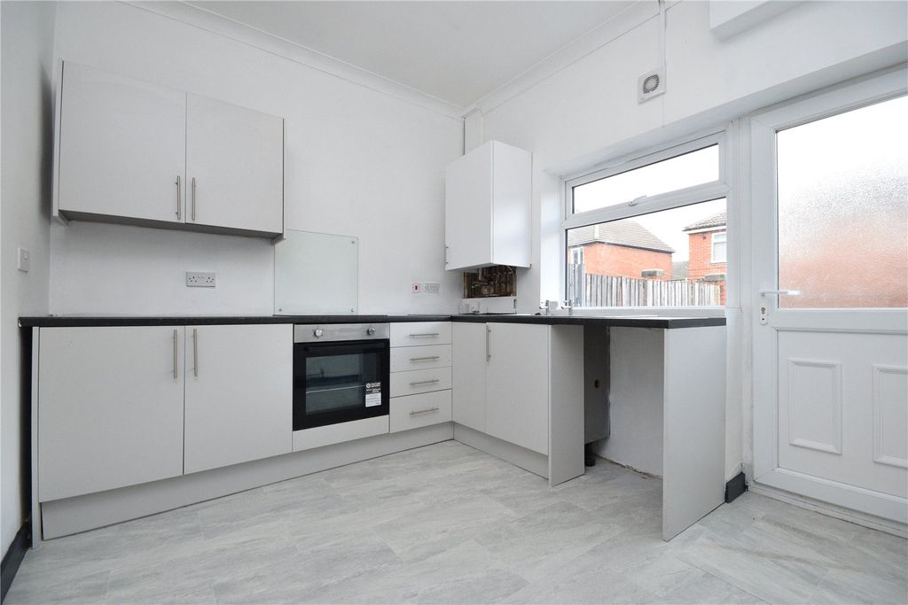 Property photo 2 of 7 Picture No. 05