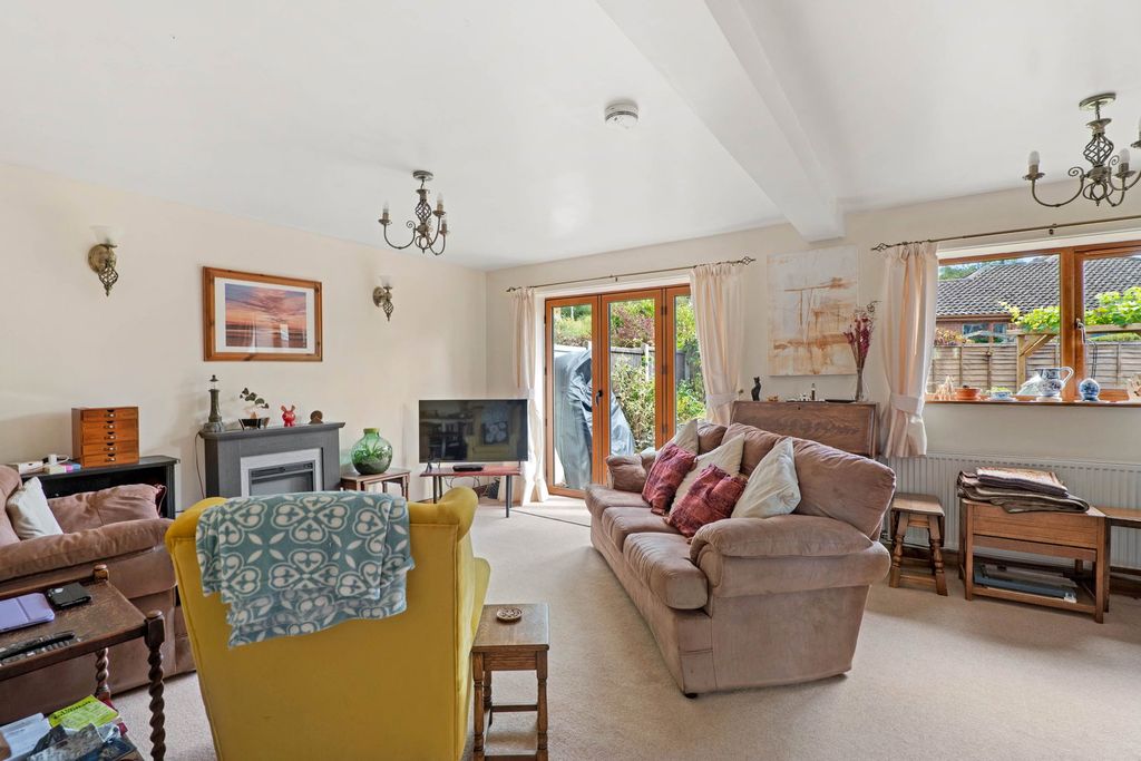 Property photo 3 of 12