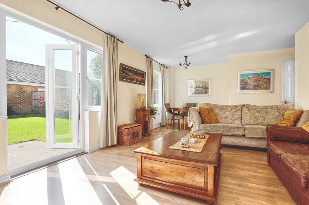 Property photo 3 of 15